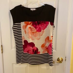 Short sleeved blouse